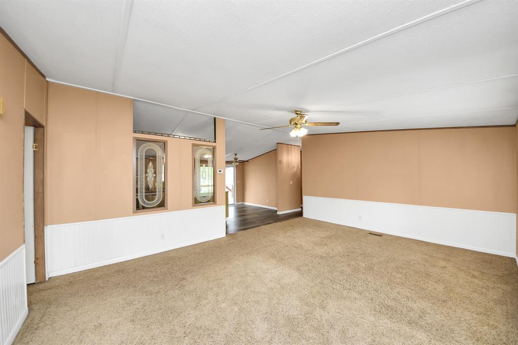 16711 W Sandy Meadows Drive, Rosharon, Texas image 5