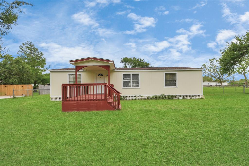 16711 W Sandy Meadows Drive, Rosharon, Texas image 31