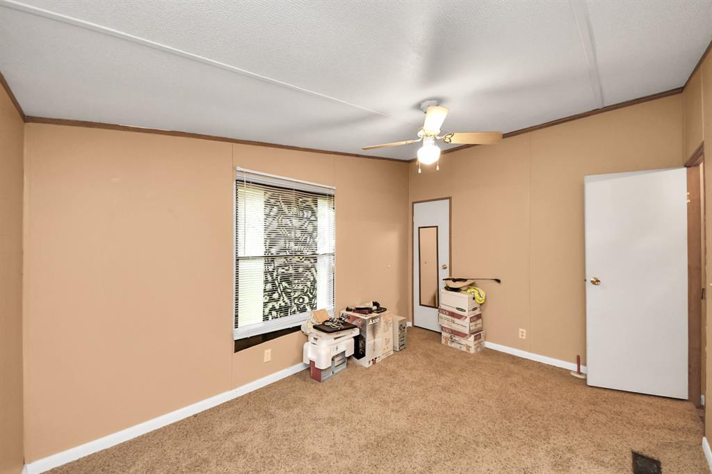 16711 W Sandy Meadows Drive, Rosharon, Texas image 18