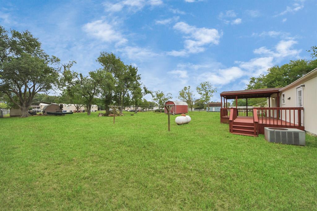 16711 W Sandy Meadows Drive, Rosharon, Texas image 26