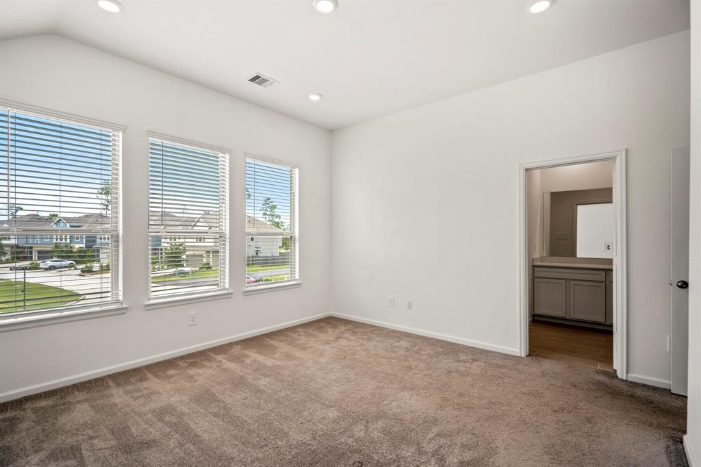 613 Royal Arch Drive, Conroe, Texas image 28