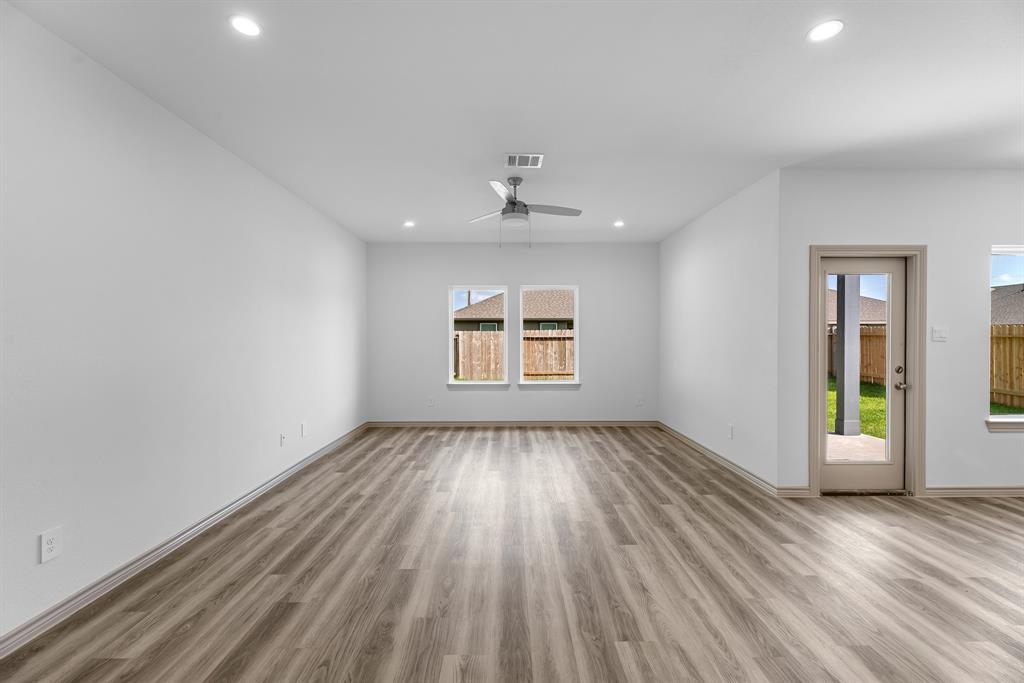 6715 Rachel Lane, Beaumont, Texas image 10