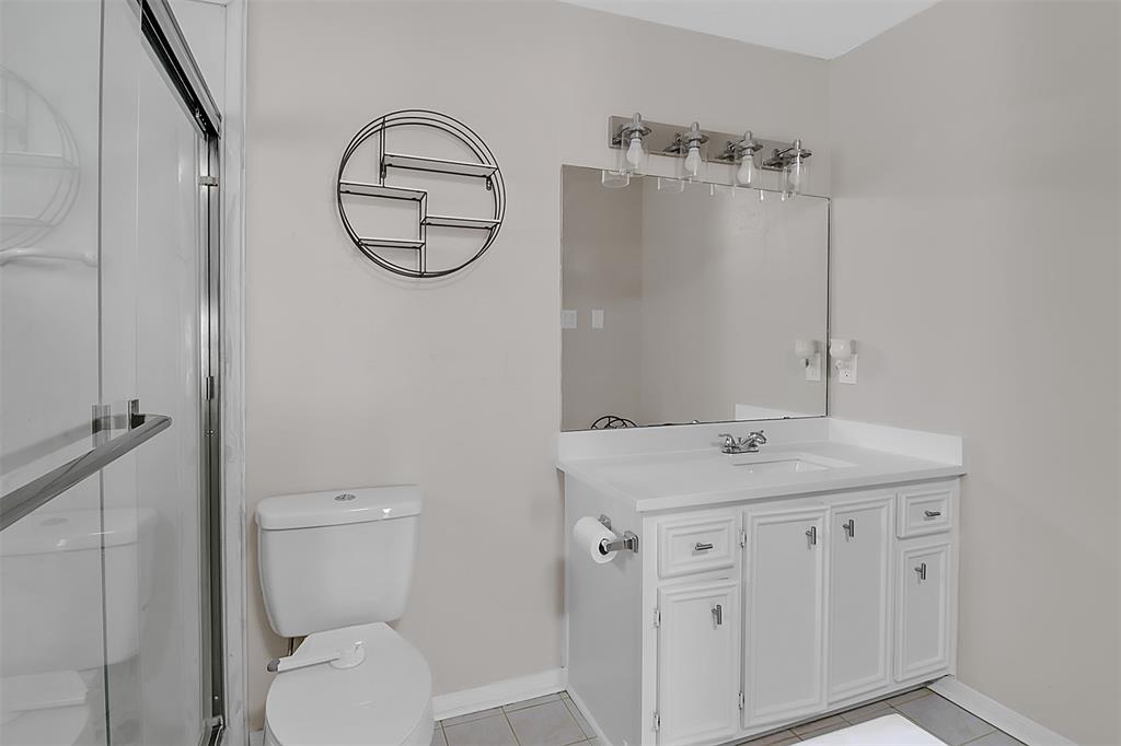 101 Dorado Drive, Friendswood, Texas image 11