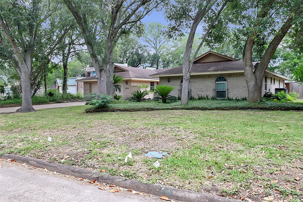 101 Dorado Drive, Friendswood, Texas image 28