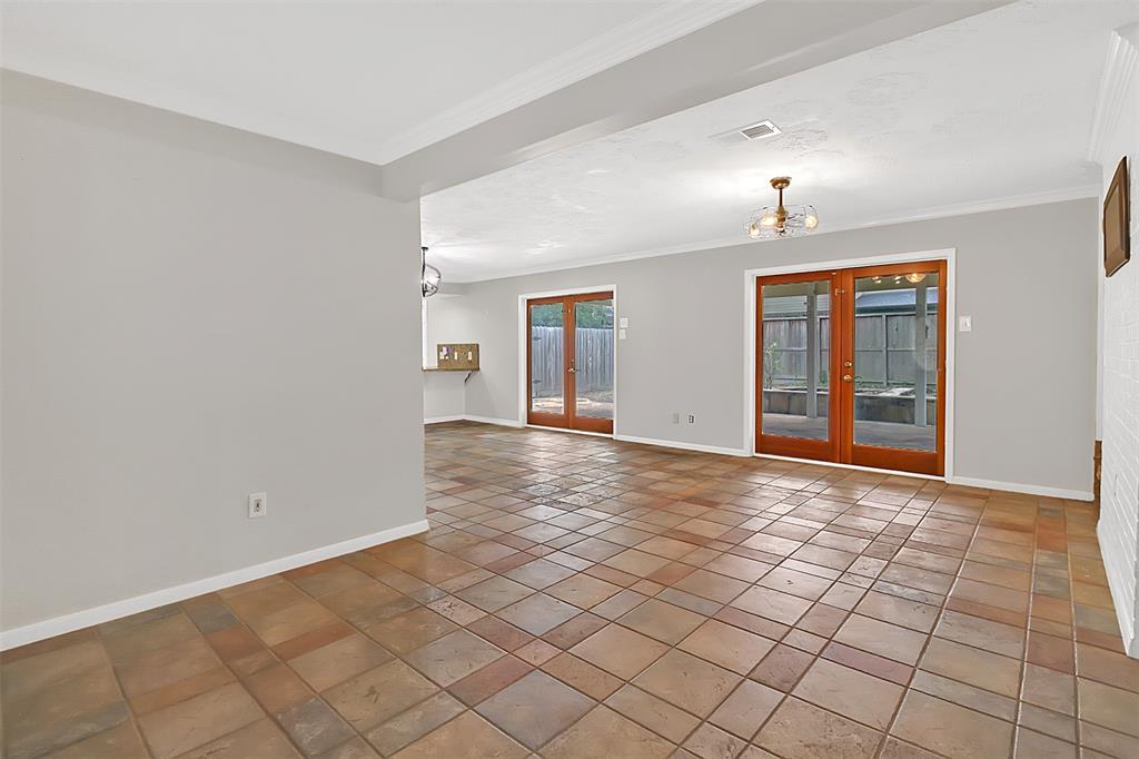 101 Dorado Drive, Friendswood, Texas image 5