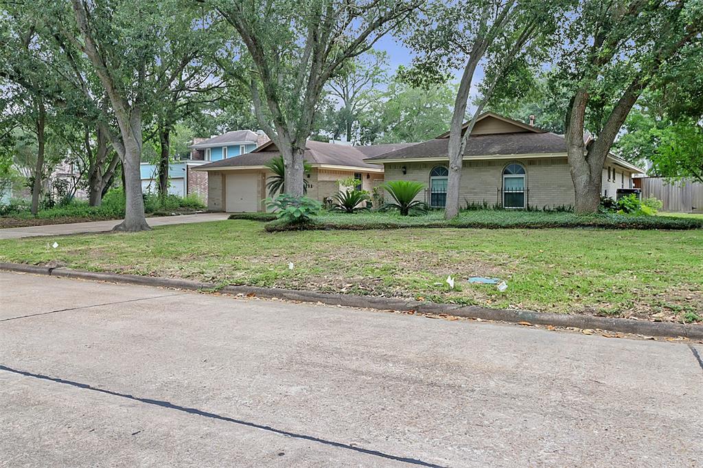 101 Dorado Drive, Friendswood, Texas image 20