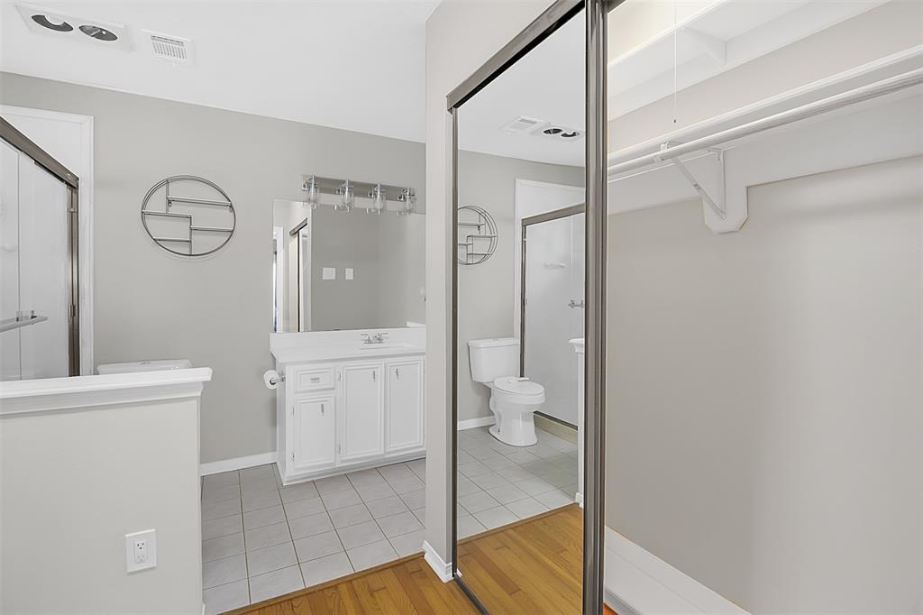 101 Dorado Drive, Friendswood, Texas image 10