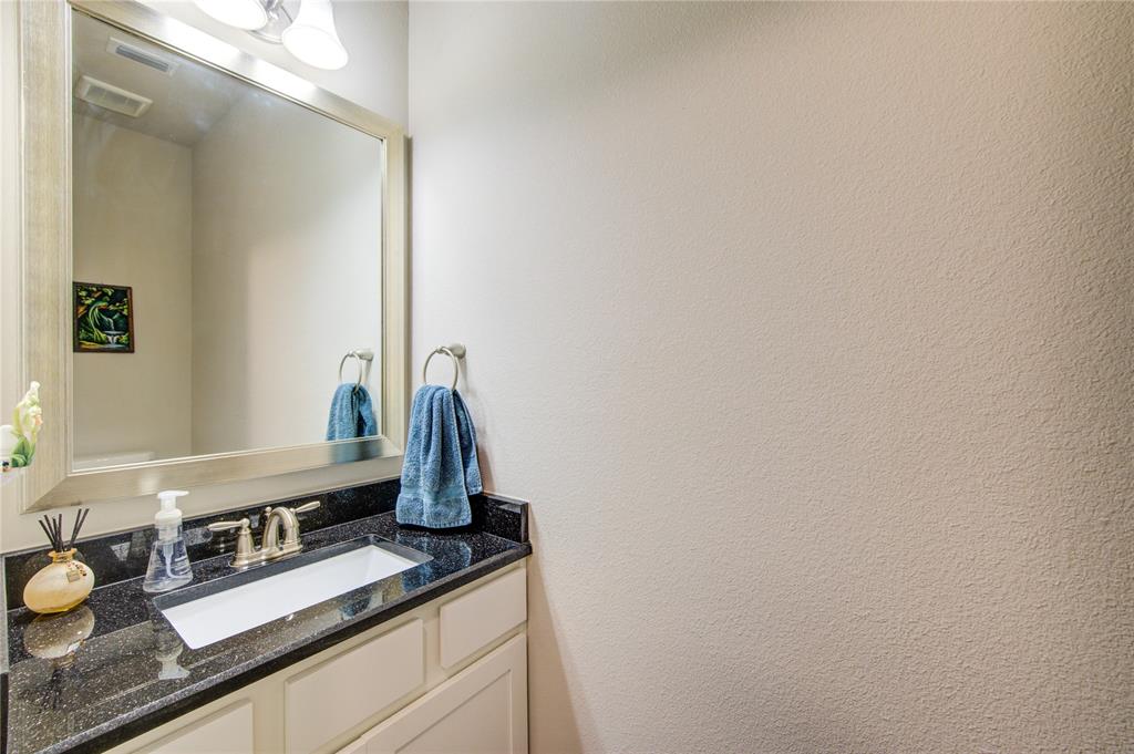 4835 Legend Creek Drive, Fulshear, Texas image 33