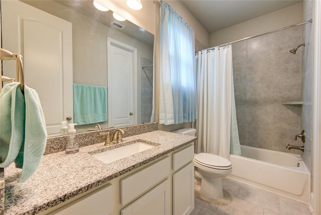 4835 Legend Creek Drive, Fulshear, Texas image 38