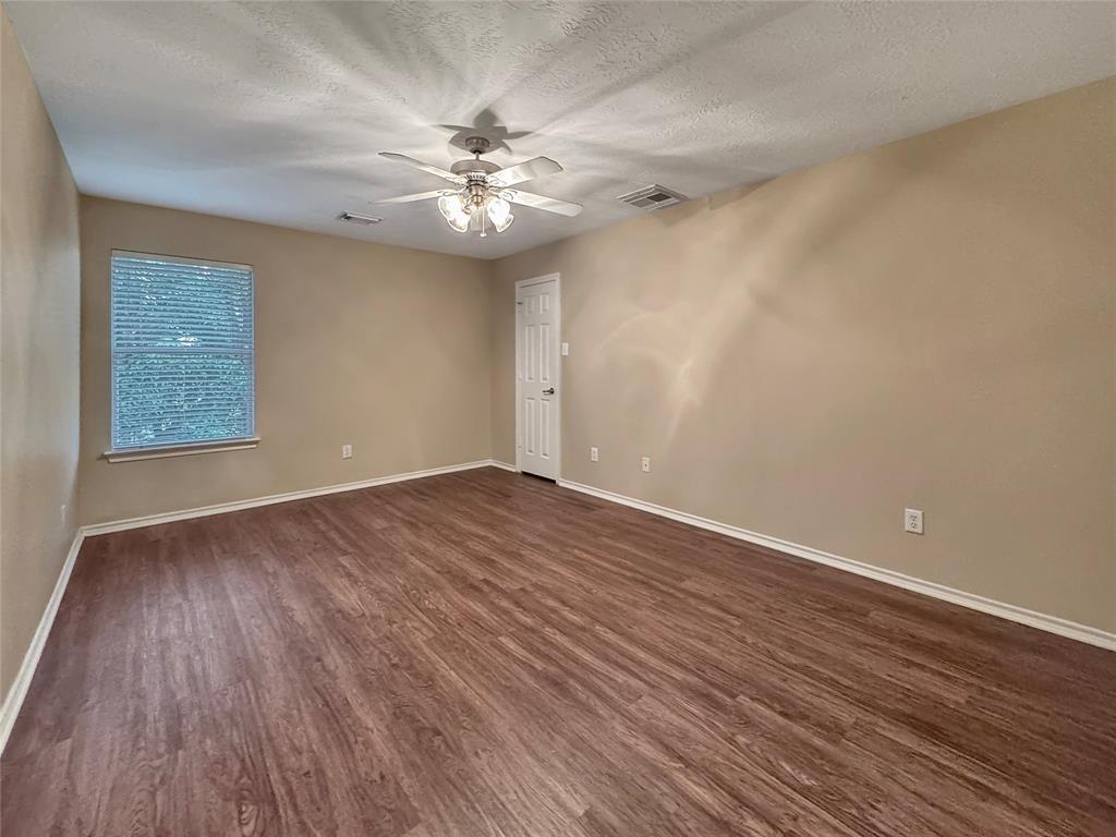11707 Rainbow Bridge Lane, Humble, Texas image 12