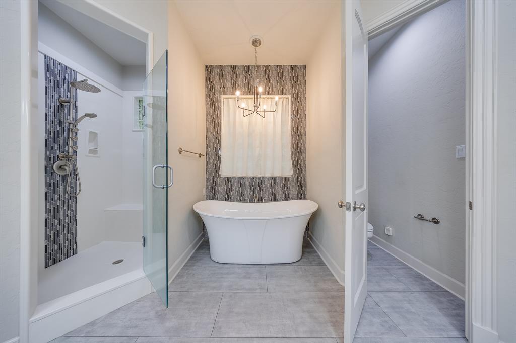 7277 Teaswood Drive, Conroe, Texas image 22