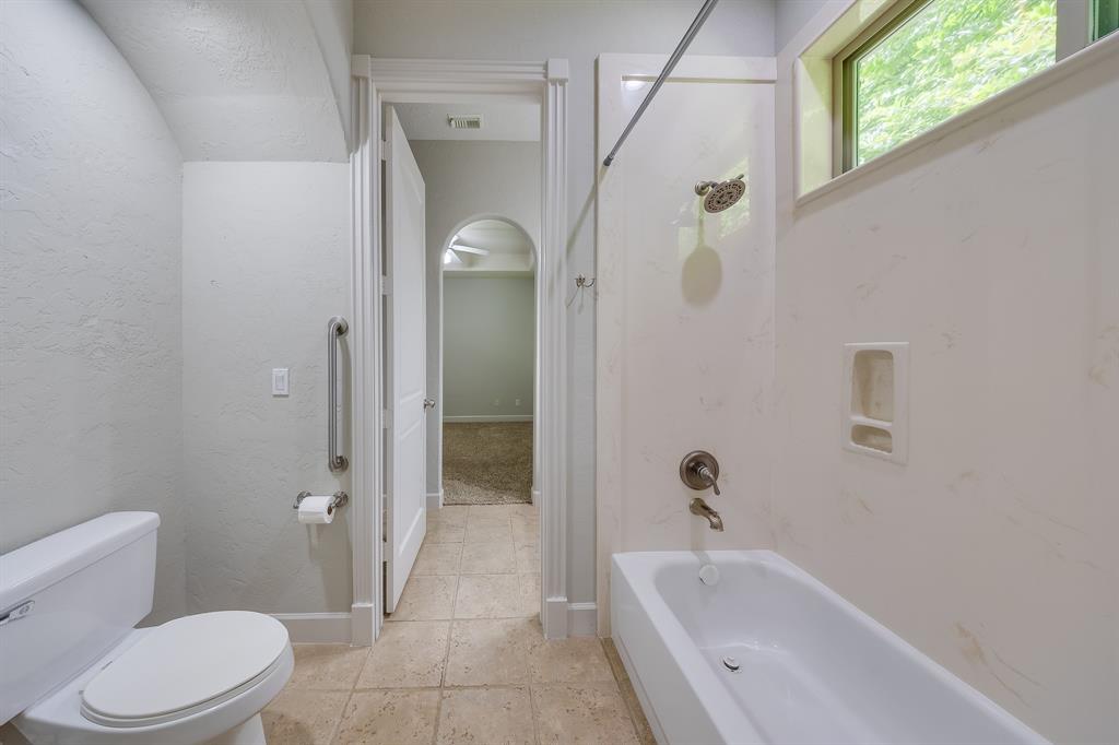 7277 Teaswood Drive, Conroe, Texas image 28