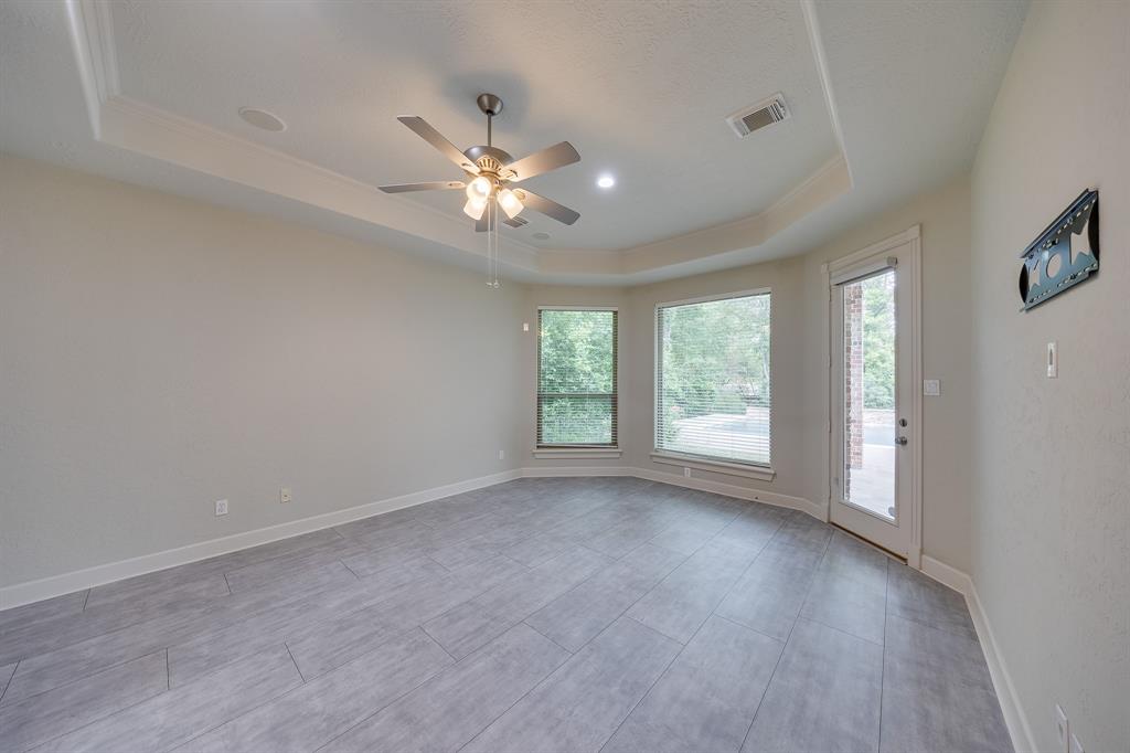 7277 Teaswood Drive, Conroe, Texas image 18