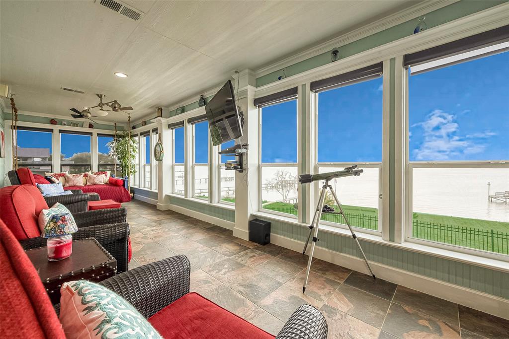 792 W Bayshore Drive, Palacios, Texas image 11