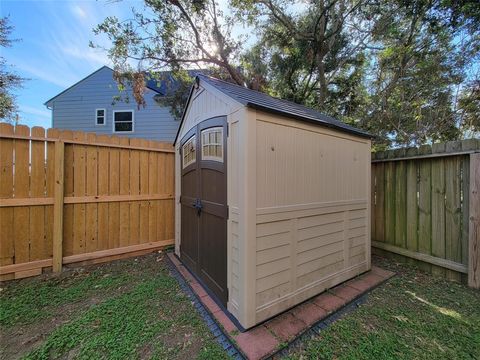 A home in Pearland