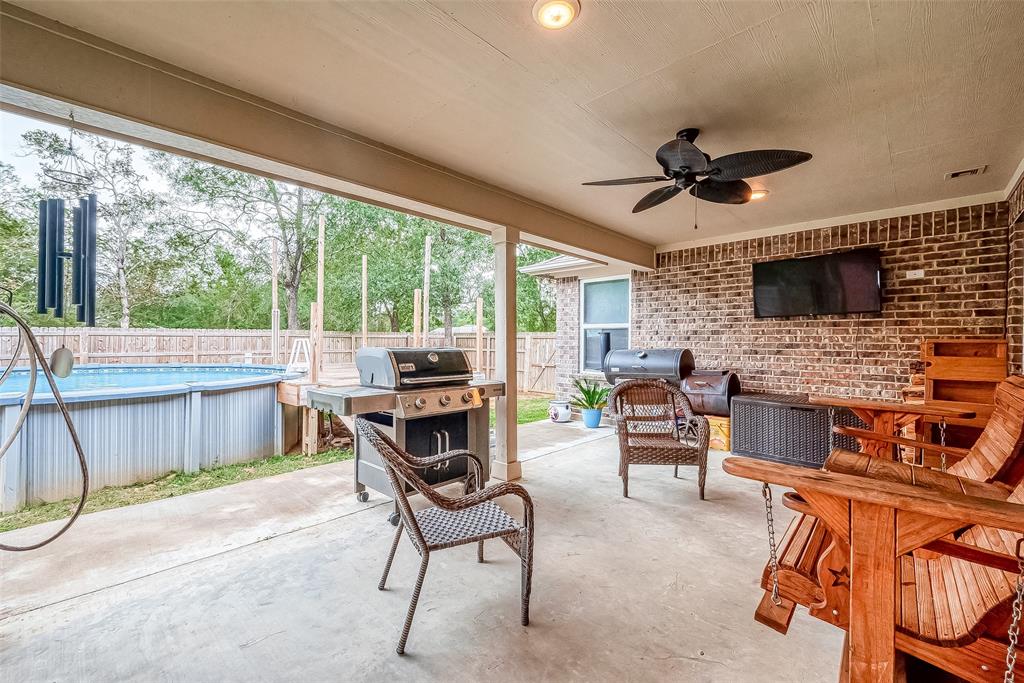 524 Apache Run, Wallisville, Texas image 35