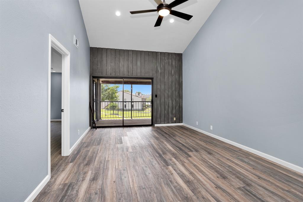 205 Lakeview Terrace