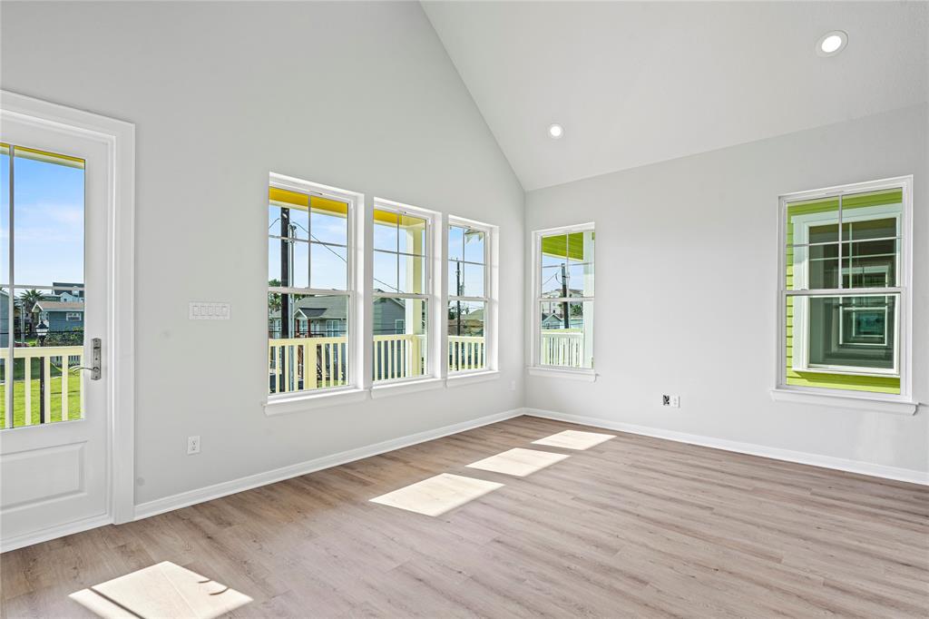 1106 62nd St, Galveston, Texas image 4