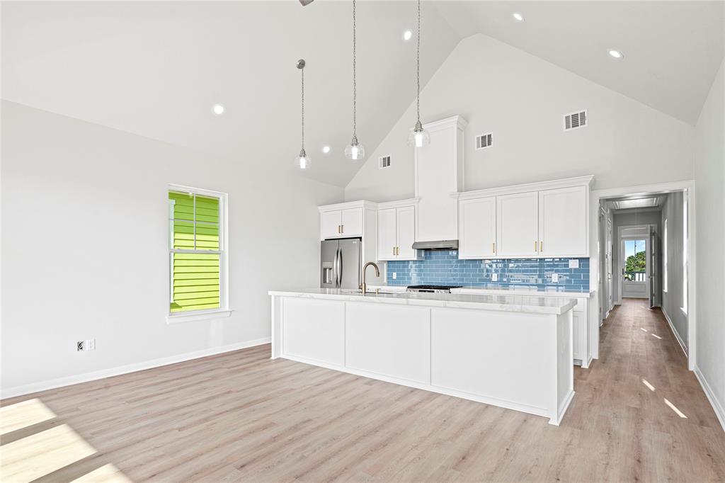 1106 62nd St, Galveston, Texas image 2