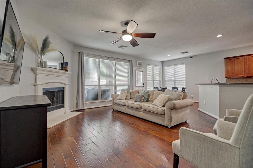 114 Black Swan Place, The Woodlands, Texas image 12