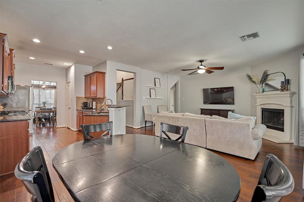114 Black Swan Place, The Woodlands, Texas image 20