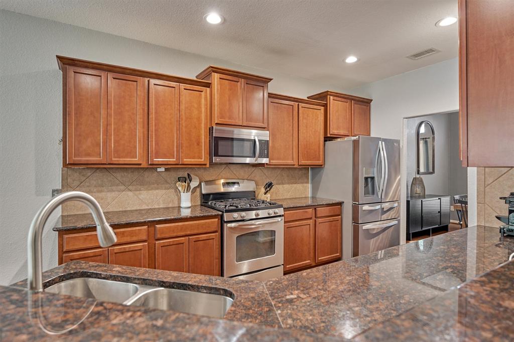 114 Black Swan Place, The Woodlands, Texas image 15