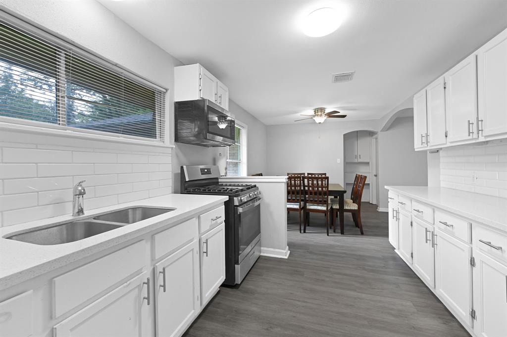 10318 Homestead Road, Houston, Texas image 7