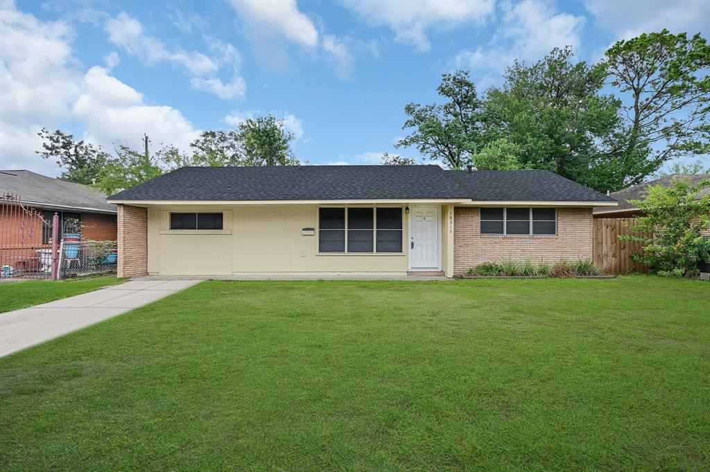 10318 Homestead Road, Houston, Texas image 1
