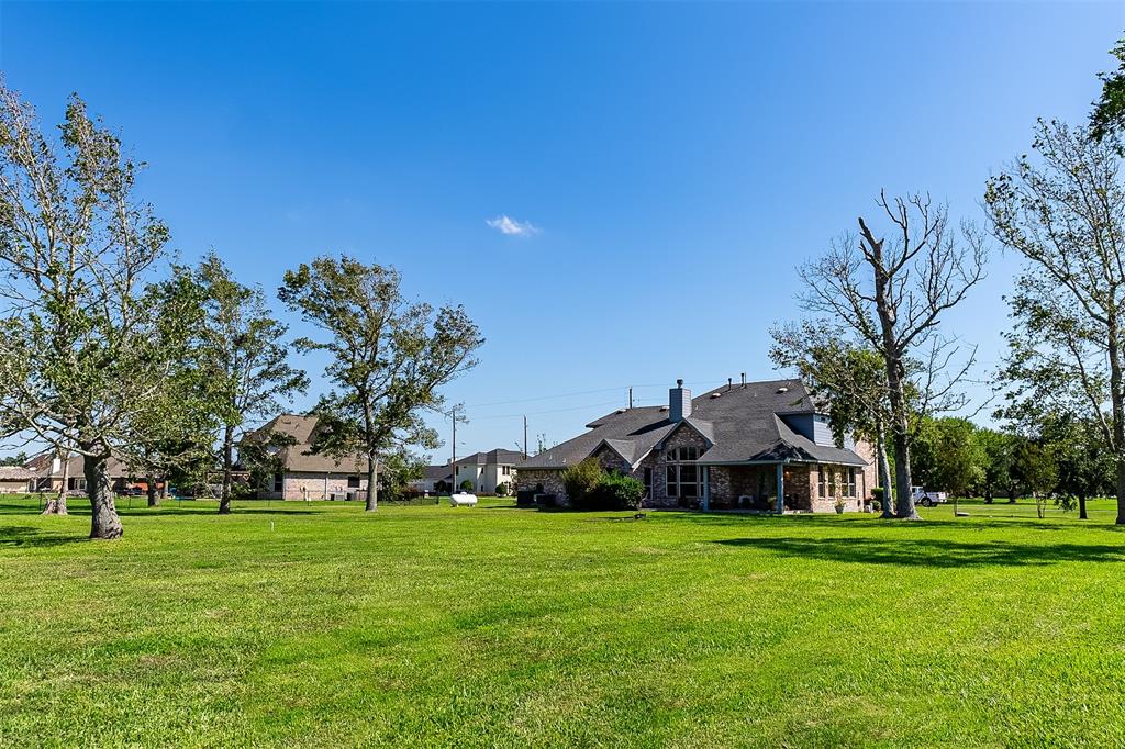 8991 Water Point Drive, Beach City, Texas image 31