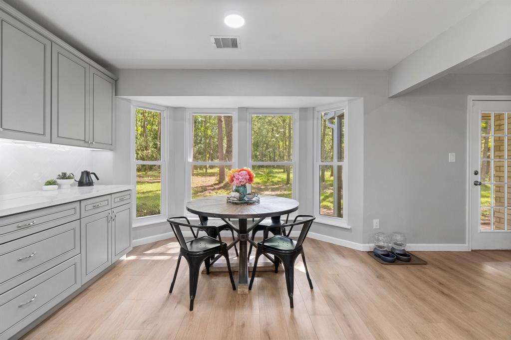 5222 Ranch Hill Drive