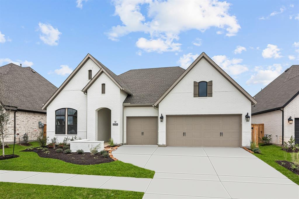 22210 Bushy Matgrass Lane, Cypress, Texas image 2