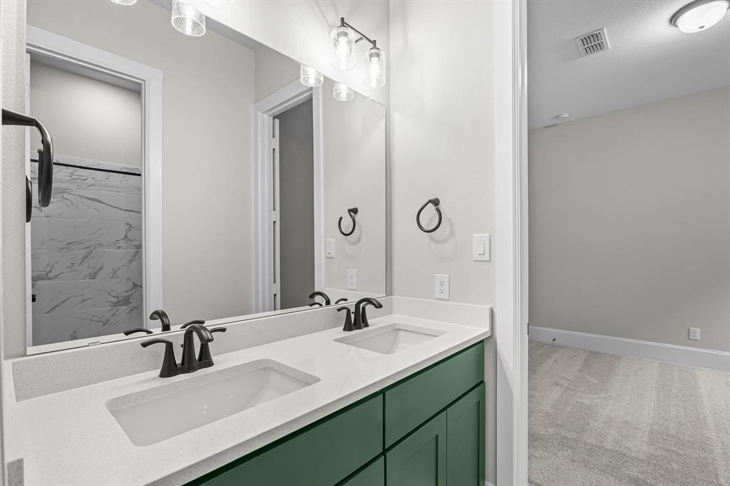 22210 Bushy Matgrass Lane, Cypress, Texas image 23