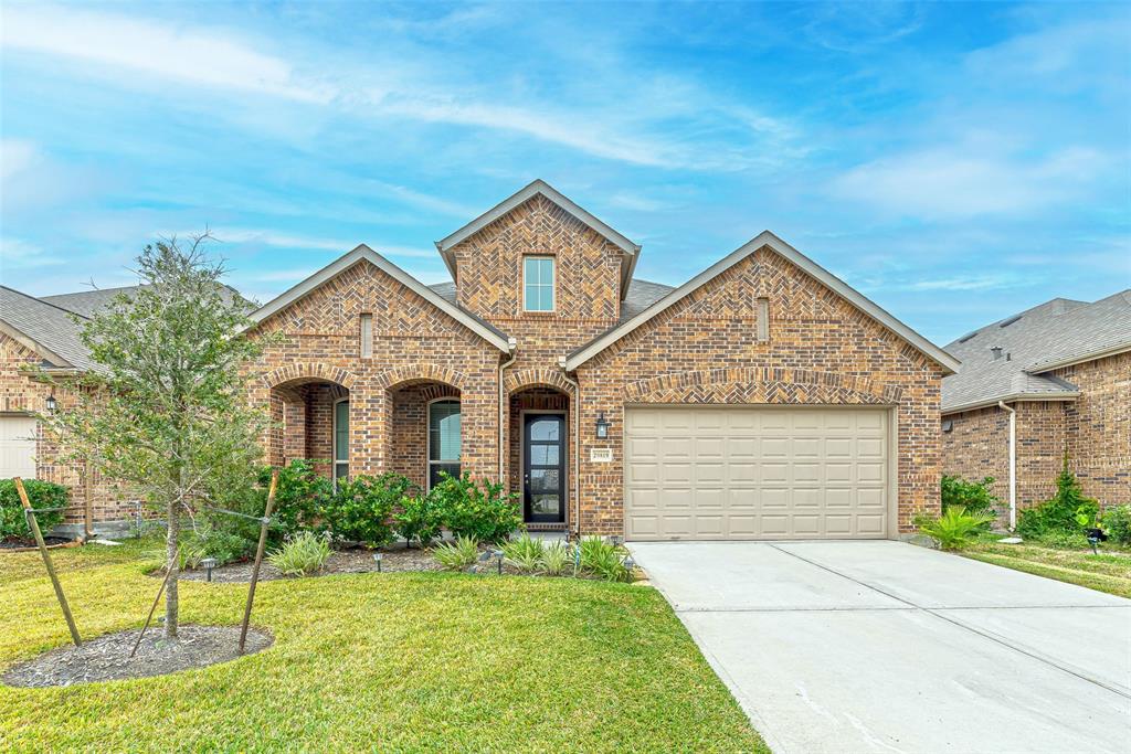 20819 Shawbrook Drive, Spring, Texas image 2