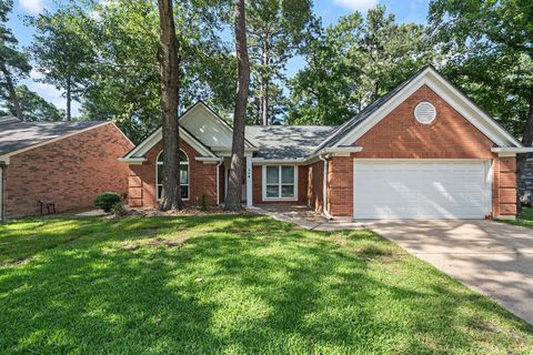 114 S Village Knoll Circle, The Woodlands, TX 77381 - #: 14145579