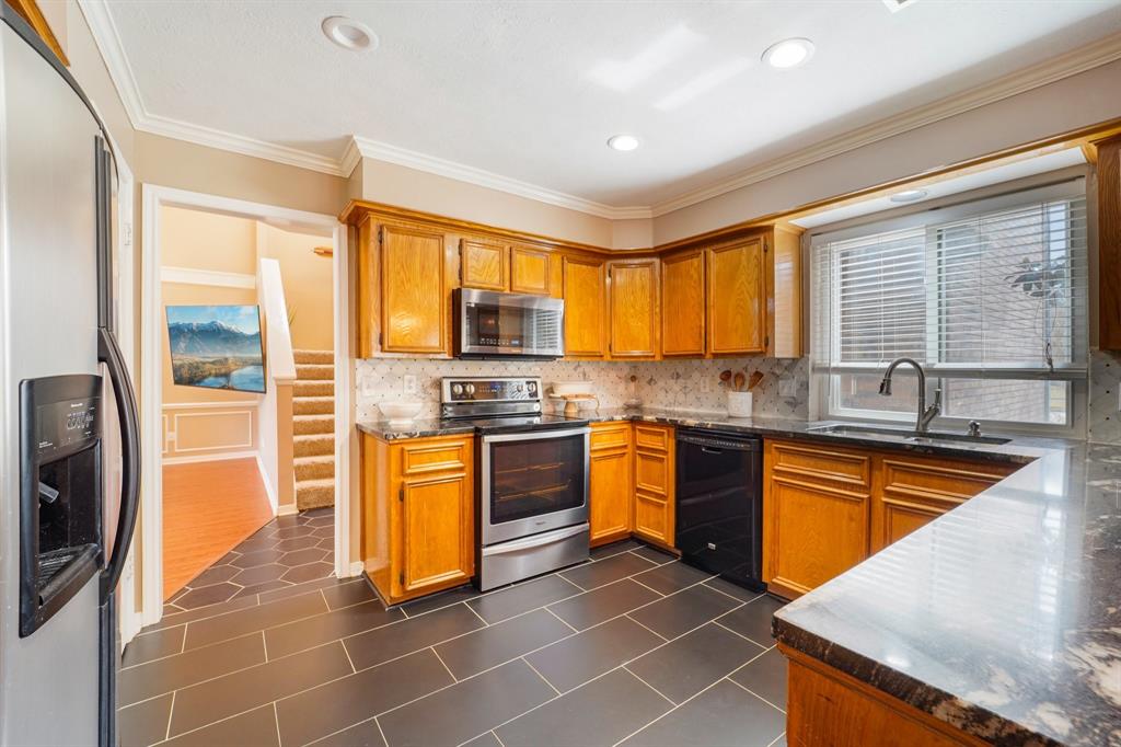 4766 Oakmont Court, League City, Texas image 13