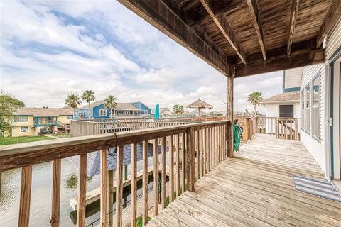 A home in Bayou Vista