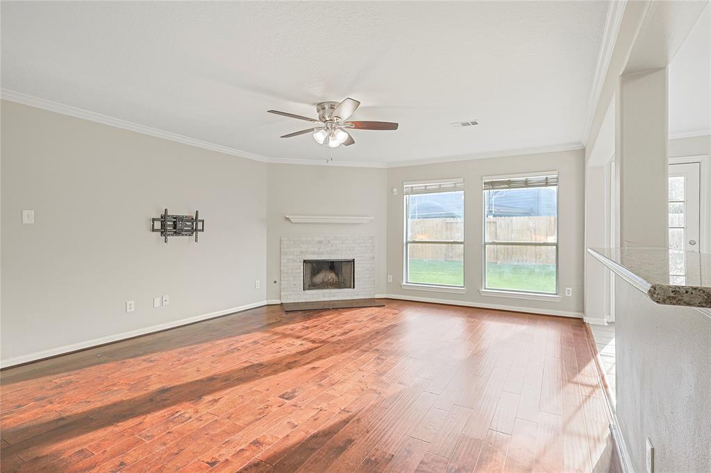 4204 Seminole Drive, Pearland, Texas image 12
