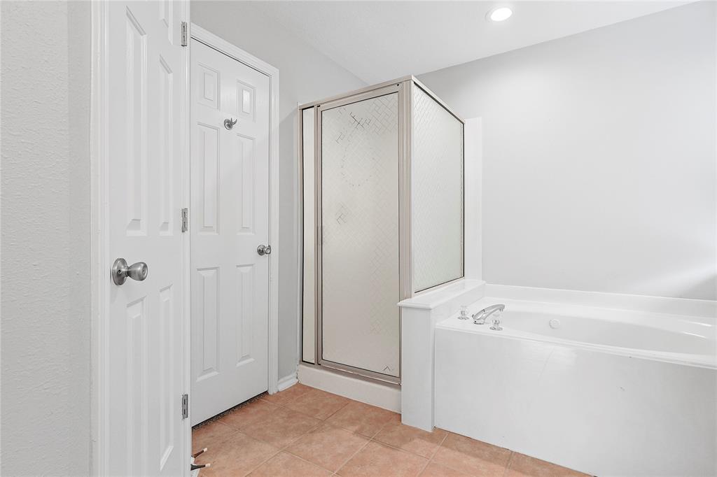 4204 Seminole Drive, Pearland, Texas image 18