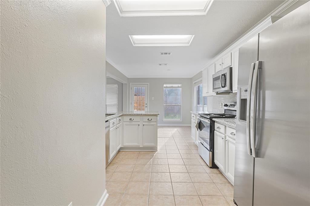 4204 Seminole Drive, Pearland, Texas image 7