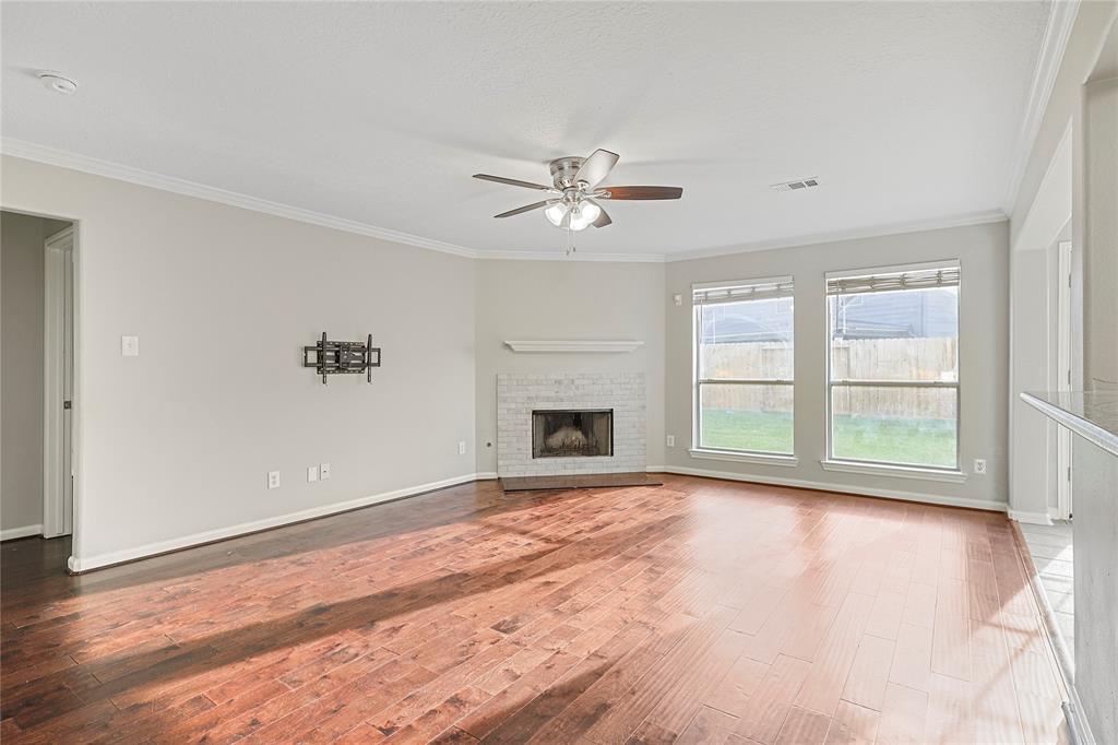 4204 Seminole Drive, Pearland, Texas image 13
