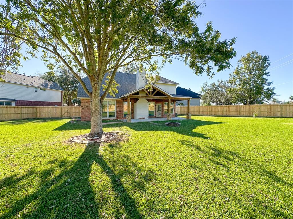 2137 Emerald Cove Drive, League City, Texas image 44