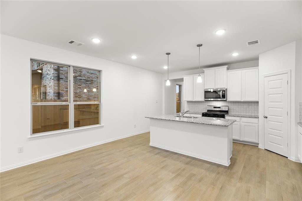 Photo 4 of 21 of 21311 Barcelona Heights Trail house