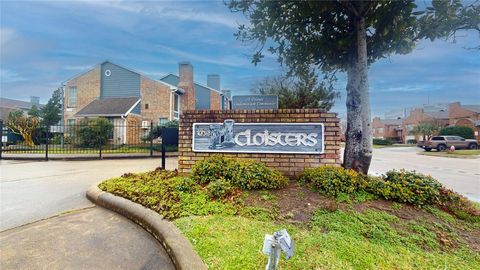 Photo of 2323 Fairwind Road #860, Houston, TX 77062 (MLS # 73424678)