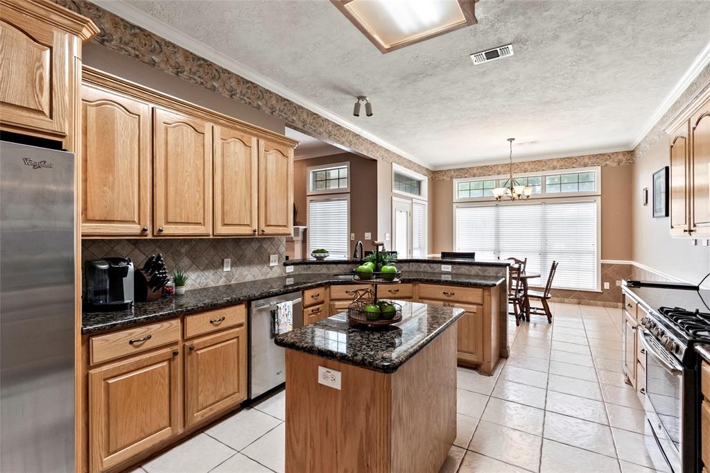 2104 Williams Way, Bryan, Texas image 17