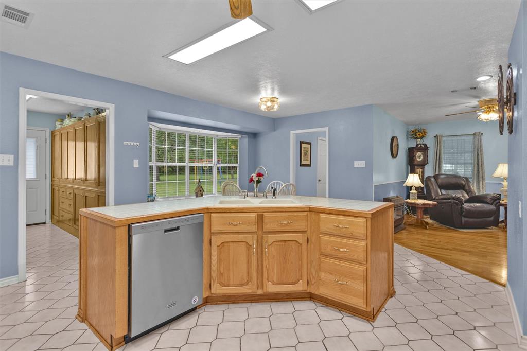 27682 Kingport Drive, Splendora, Texas image 20