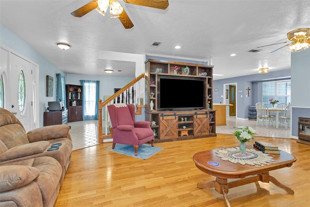 27682 Kingport Drive, Splendora, Texas image 11