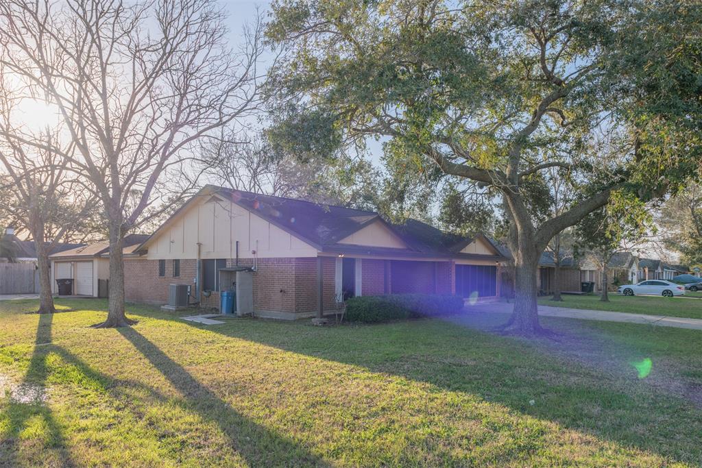 1501 Parkway Drive, Alvin, Texas image 3