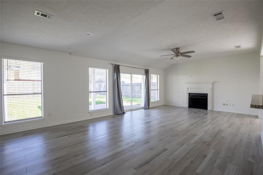 21214 Park Mount Drive, Katy, Texas image 10