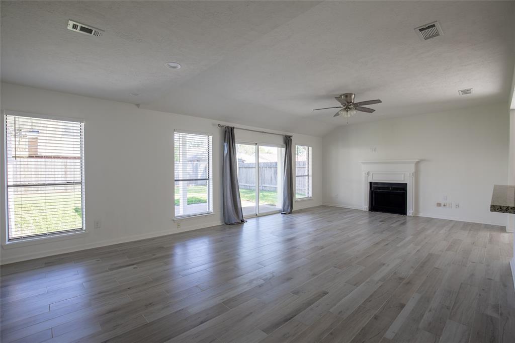 21214 Park Mount Drive, Katy, Texas image 11