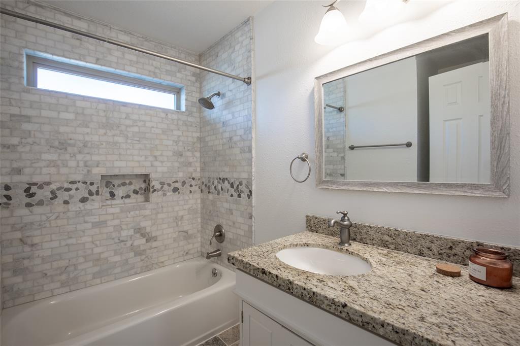 21214 Park Mount Drive, Katy, Texas image 18